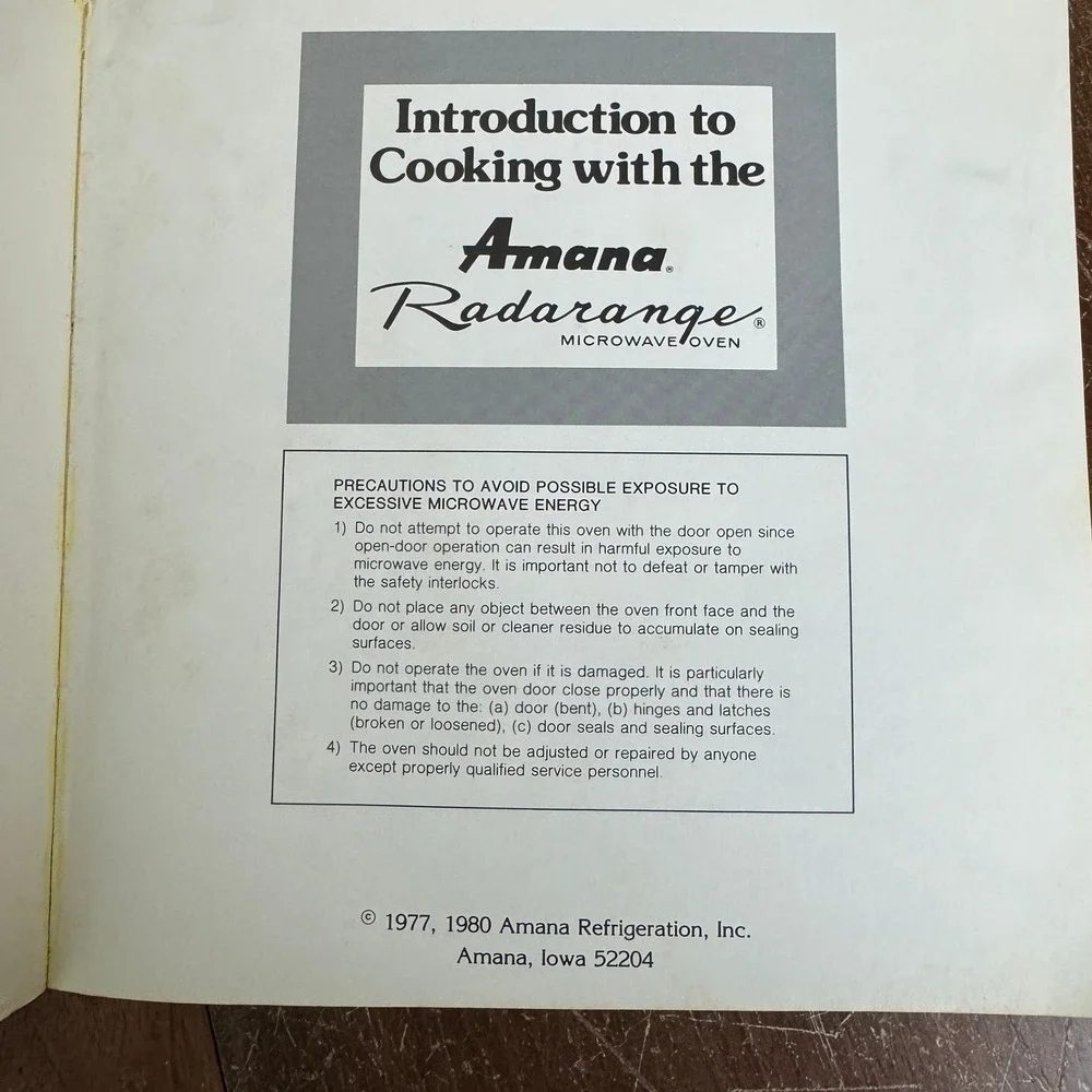 Amana 1980 Radarange Microwave Oven Cookbook Recipe‎ Book Paperback